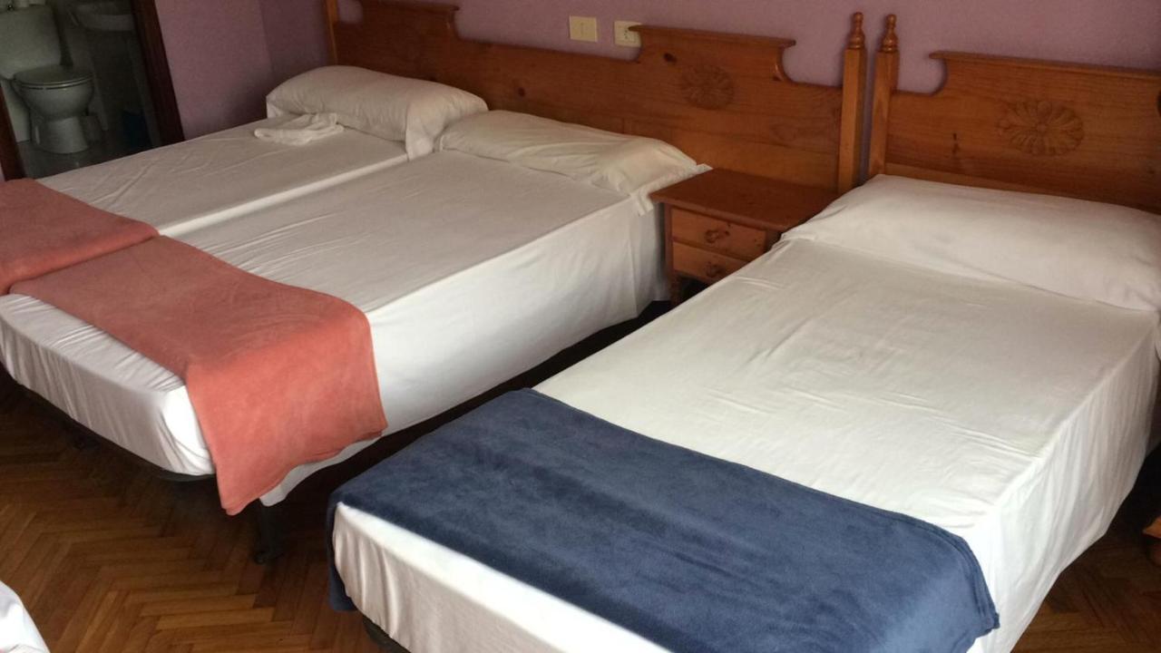 Albergue Hostal Telmo Туй Екстериор снимка
