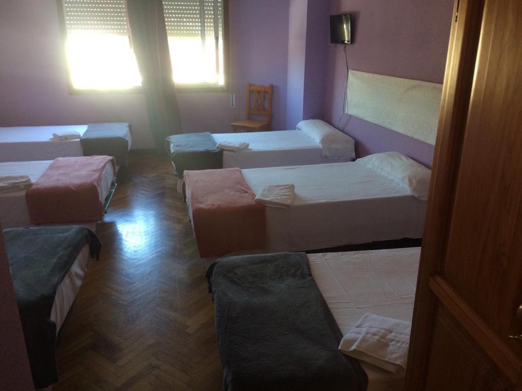 Albergue Hostal Telmo Туй Екстериор снимка